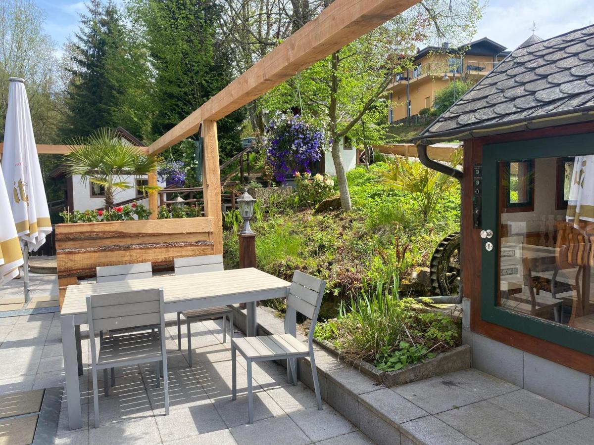 Hotel-Restaurant Theis-Muehle Biersdorf Exterior foto